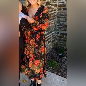 Vestique Long Sleeve Midi Dress